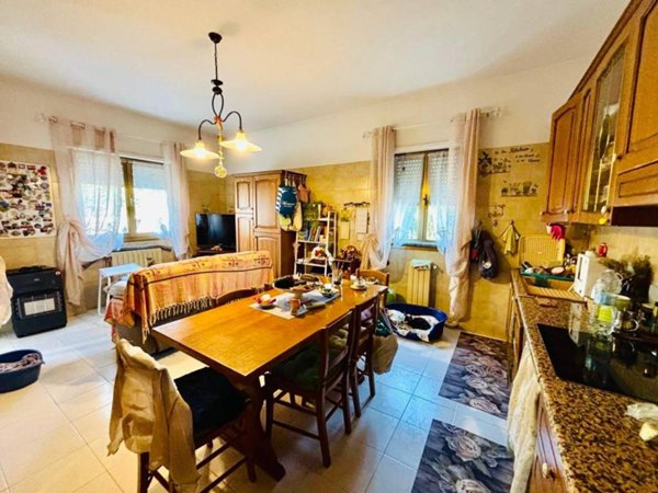 appartamento in vendita a Roma in zona Lunghezza