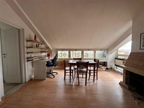 appartamento in vendita a Roma in zona Ostiense