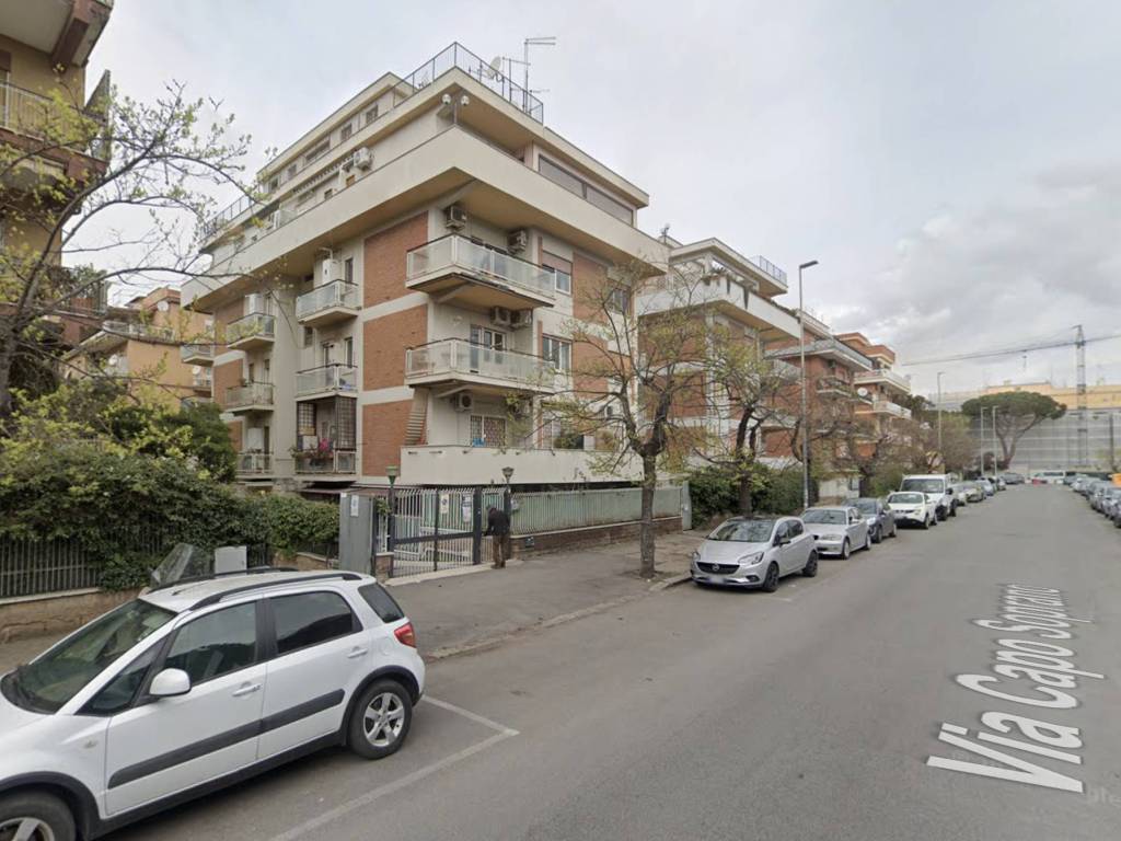 appartamento in vendita a Roma in zona Ostia