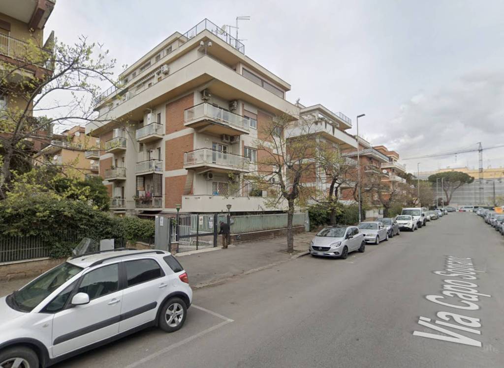 appartamento in vendita a Roma in zona Ostia