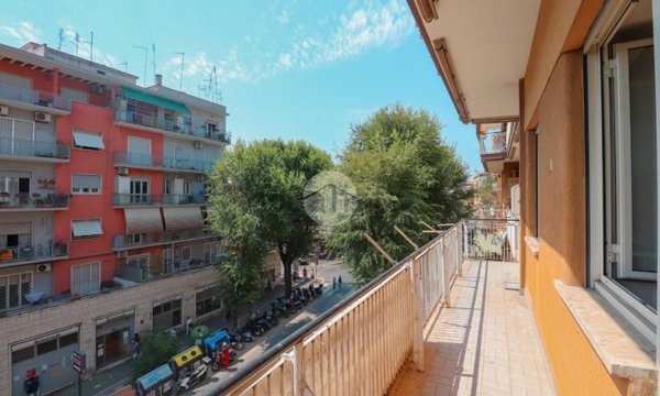 appartamento in vendita a Roma in zona Gianicolense
