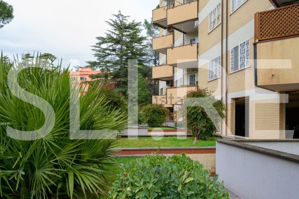 appartamento in vendita a Roma in zona EUR