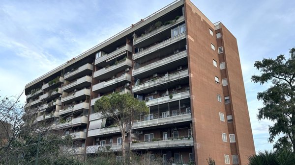 appartamento in vendita a Roma in zona Torrino