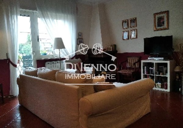appartamento in vendita a Roma in zona Tomba di Nerone