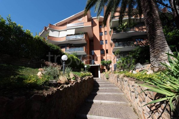 appartamento in vendita a Roma in zona Gianicolense