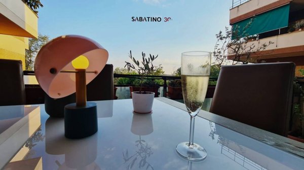 appartamento in vendita a Roma in zona Tor di Quinto