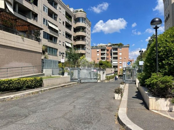 appartamento in vendita a Roma in zona Torrino