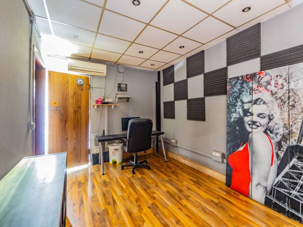 negozio in vendita a Roma in zona Prenestino-Centocelle
