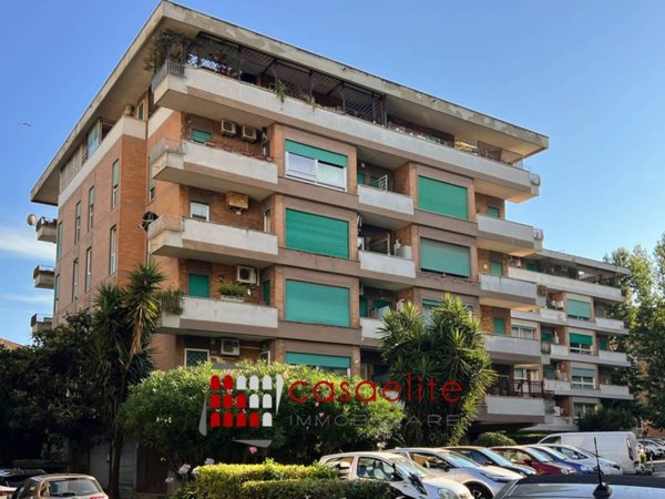 appartamento in vendita a Roma in zona Portuense