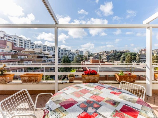 appartamento in vendita a Roma in zona EUR