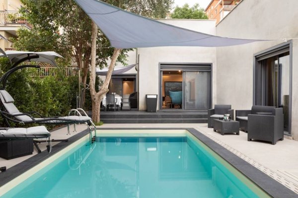casa indipendente in vendita a Roma