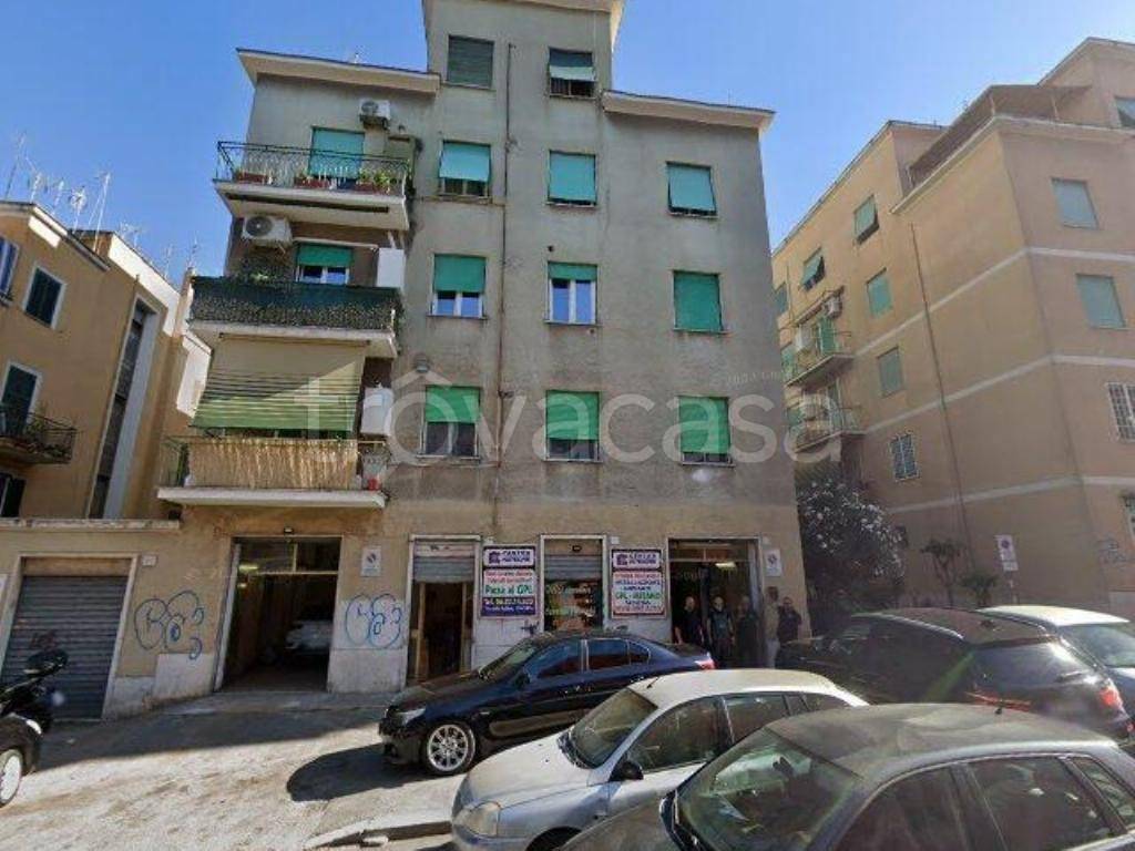 appartamento in vendita a Roma in zona Prenestino-Centocelle