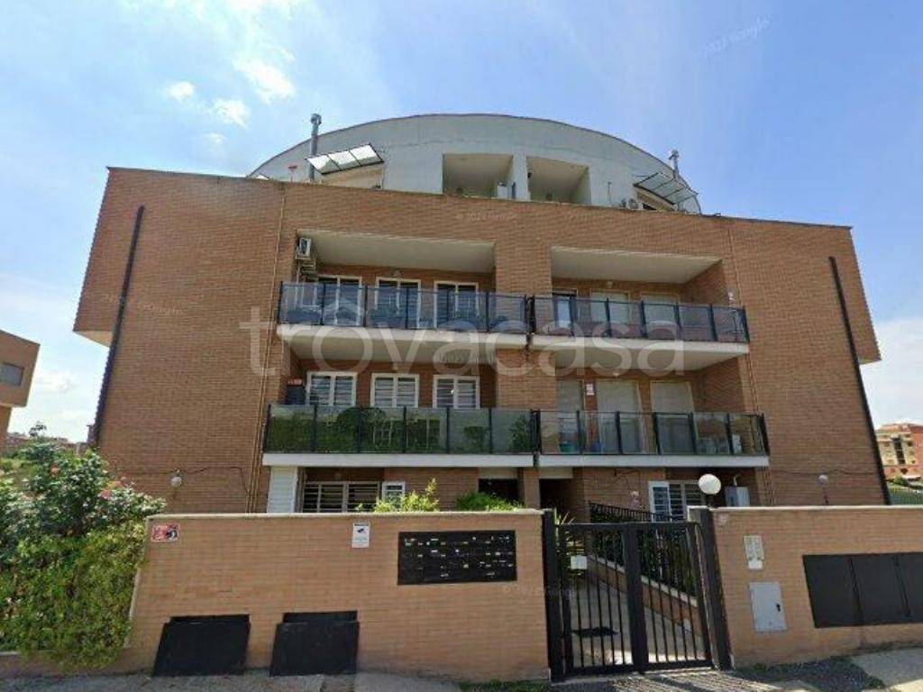 appartamento in vendita a Roma in zona Ponte di Nona