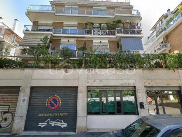 appartamento in vendita a Roma in zona Gianicolense