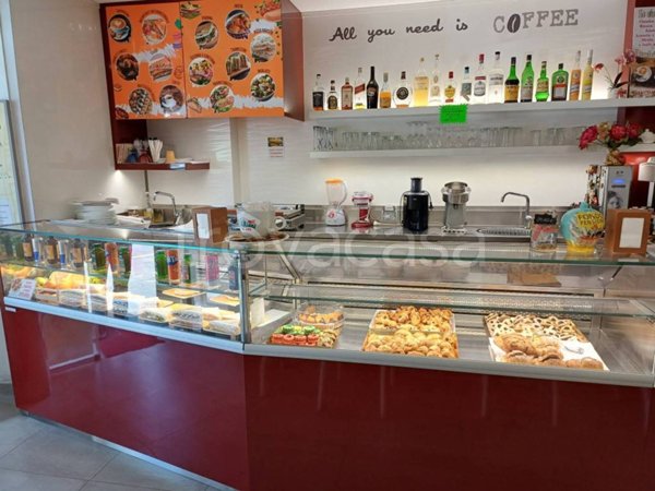 negozio in vendita a Roma in zona Salario