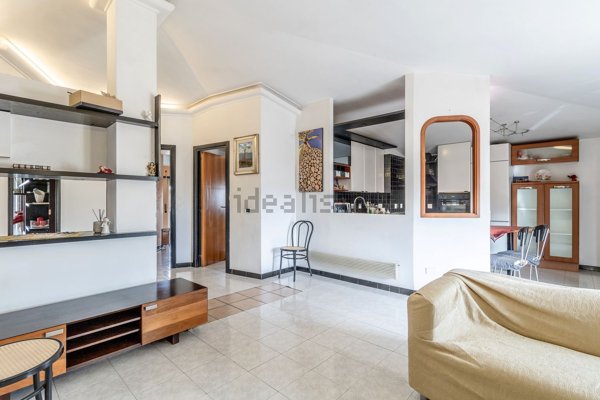 appartamento in vendita a Roma in zona Finocchio