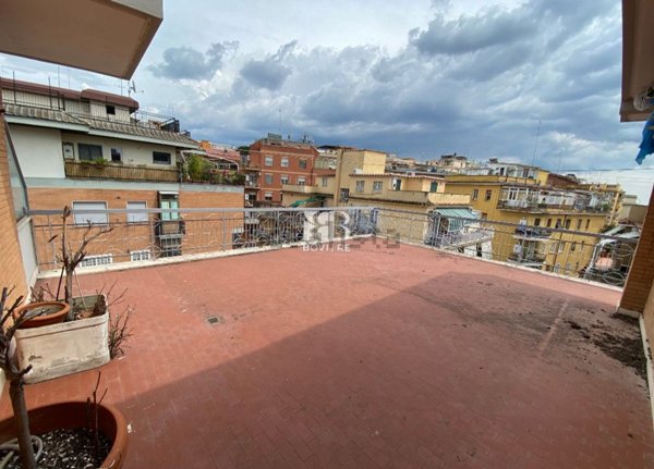appartamento in vendita a Roma in zona Gianicolense