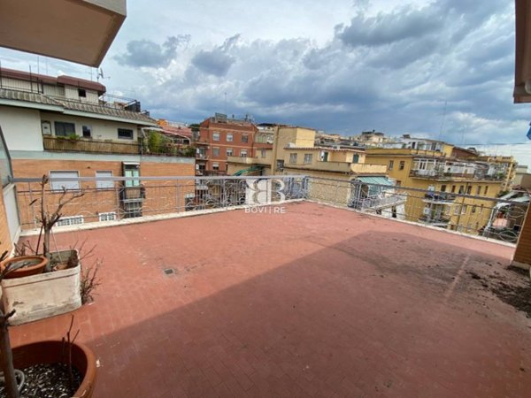 appartamento in vendita a Roma in zona Gianicolense