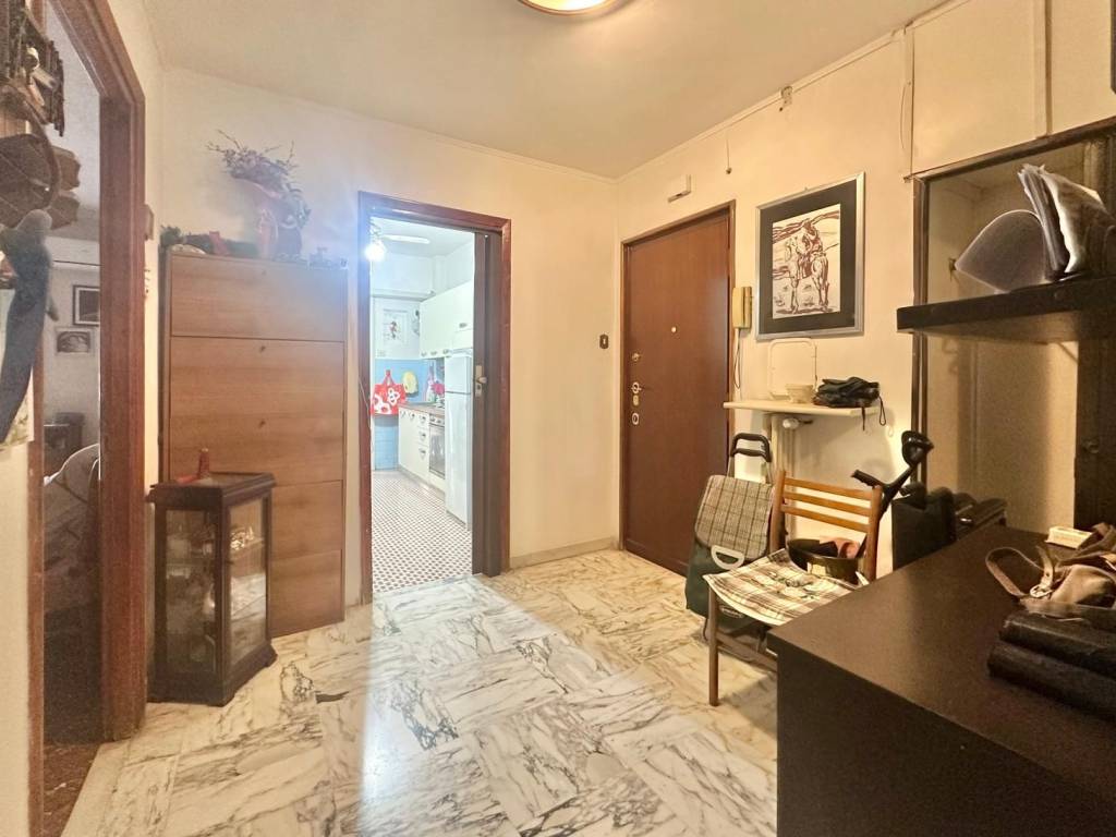 appartamento in vendita a Roma in zona Cinecittà