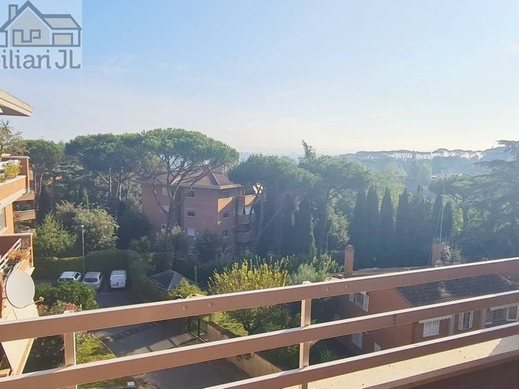 appartamento in vendita a Roma in zona Olgiata