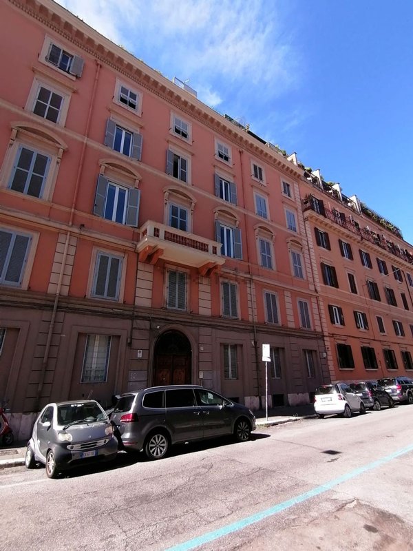 appartamento in vendita a Roma in zona Castro Pretorio