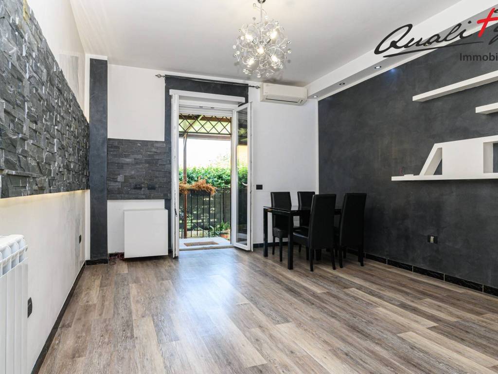 appartamento in vendita a Roma in zona Lunghezza
