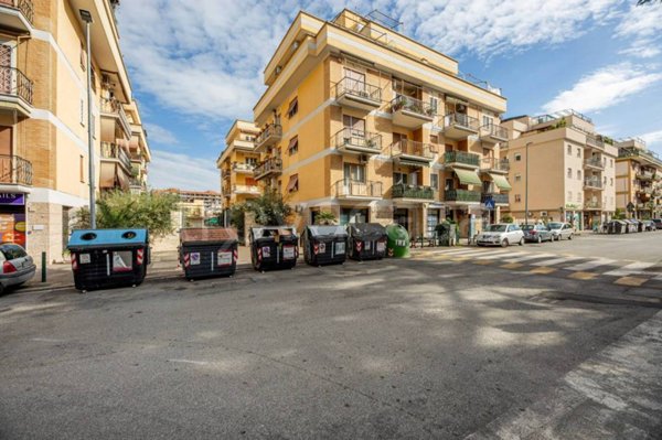 appartamento in vendita a Roma in zona Torre Maura