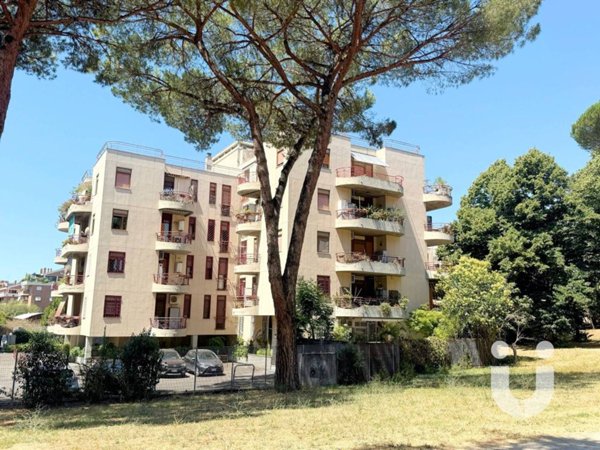 appartamento in vendita a Roma in zona Ardeatino
