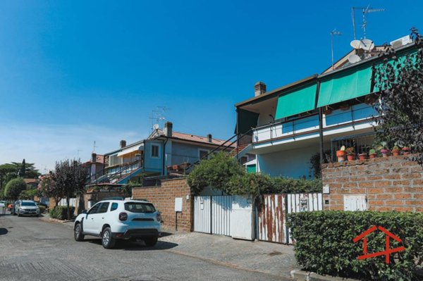 appartamento in vendita a Roma in zona Casal Palocco
