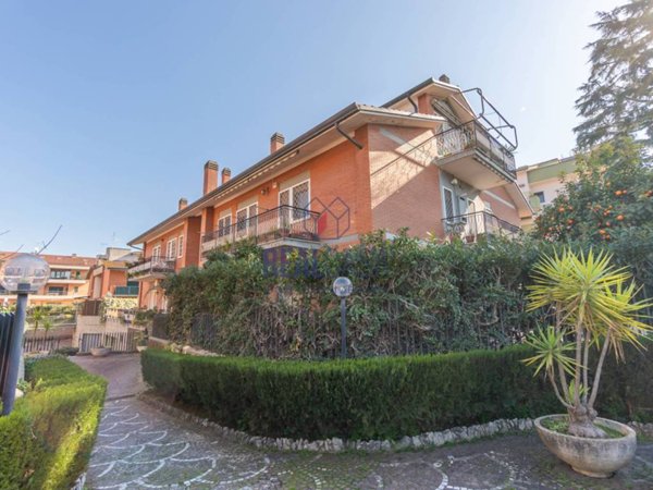 appartamento in vendita a Roma in zona Tor Vergata/Torrenova