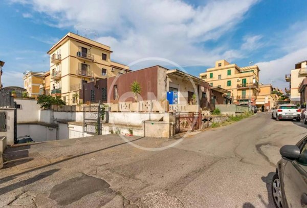 negozio in vendita a Roma in zona Tor Vergata/Torrenova