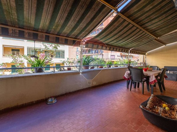 appartamento in vendita a Roma in zona Tuscolano