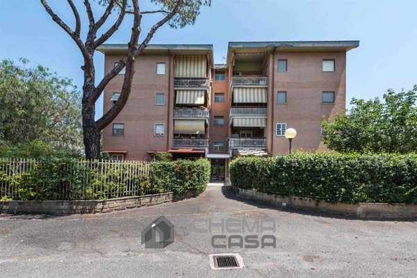 appartamento in vendita a Roma in zona Colle del Sole