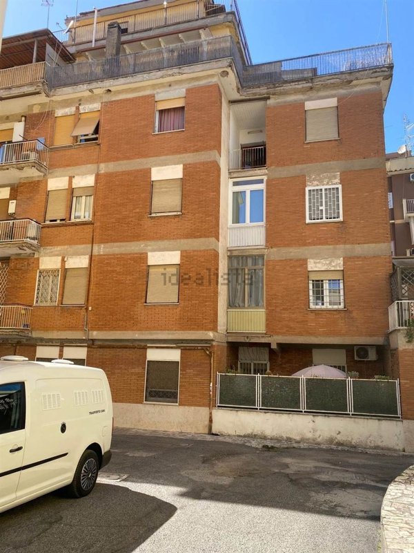 appartamento in vendita a Roma in zona Primavalle