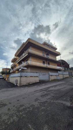 appartamento in vendita a Roma in zona Ponte di Nona