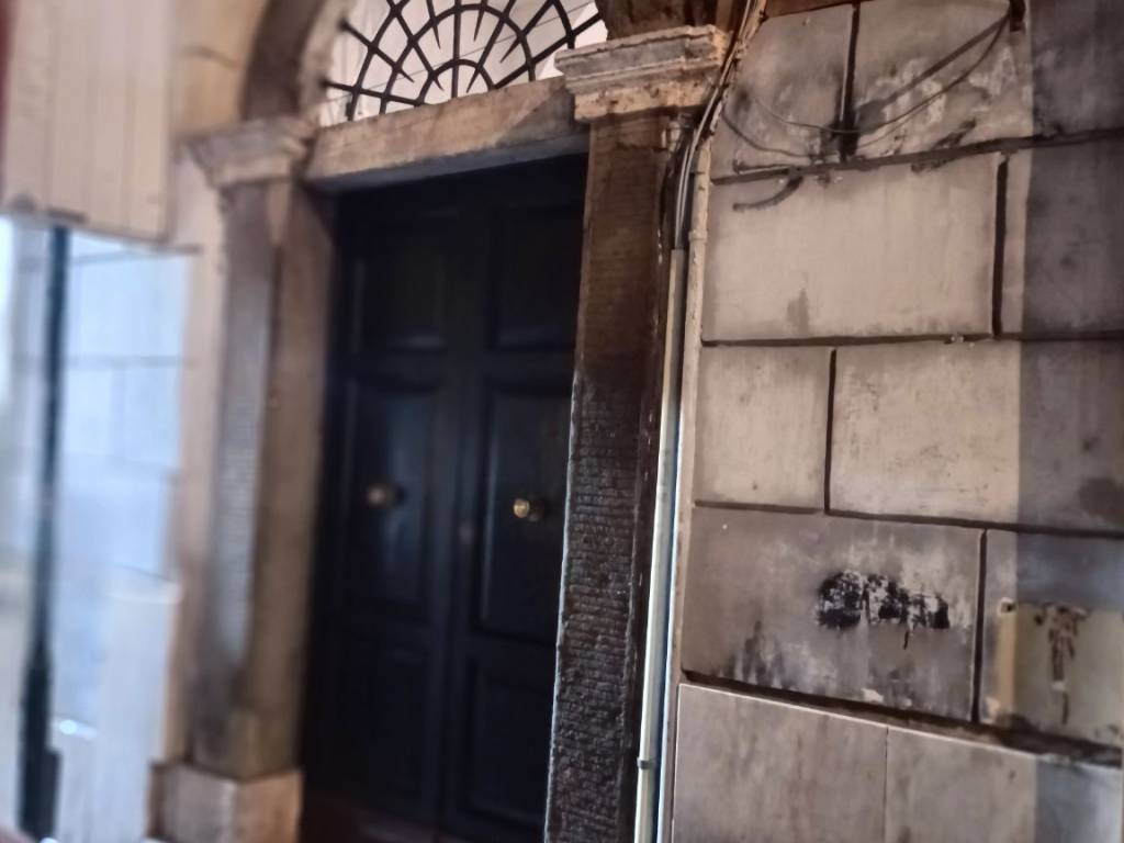 appartamento in vendita a Roma in zona Rione Monti/Campitelli