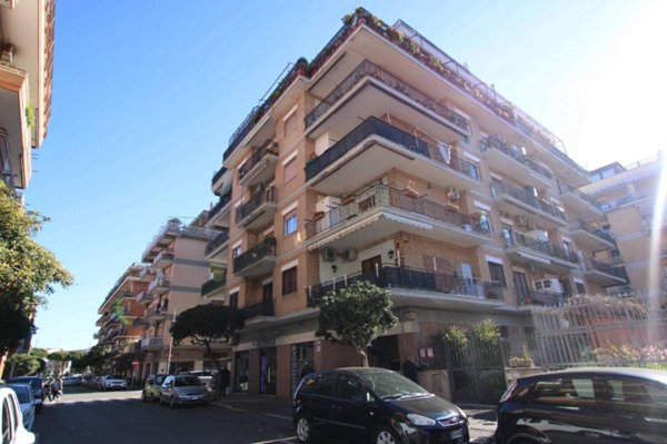 appartamento in vendita a Roma in zona Ostia