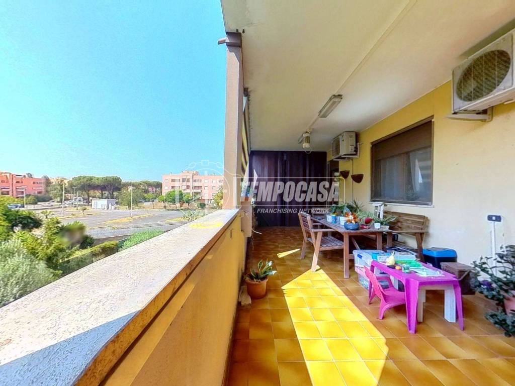 appartamento in vendita a Roma in zona Dragoncello