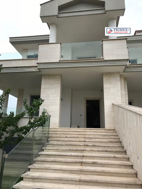 casa indipendente in vendita a Roma in zona Mezzocammino