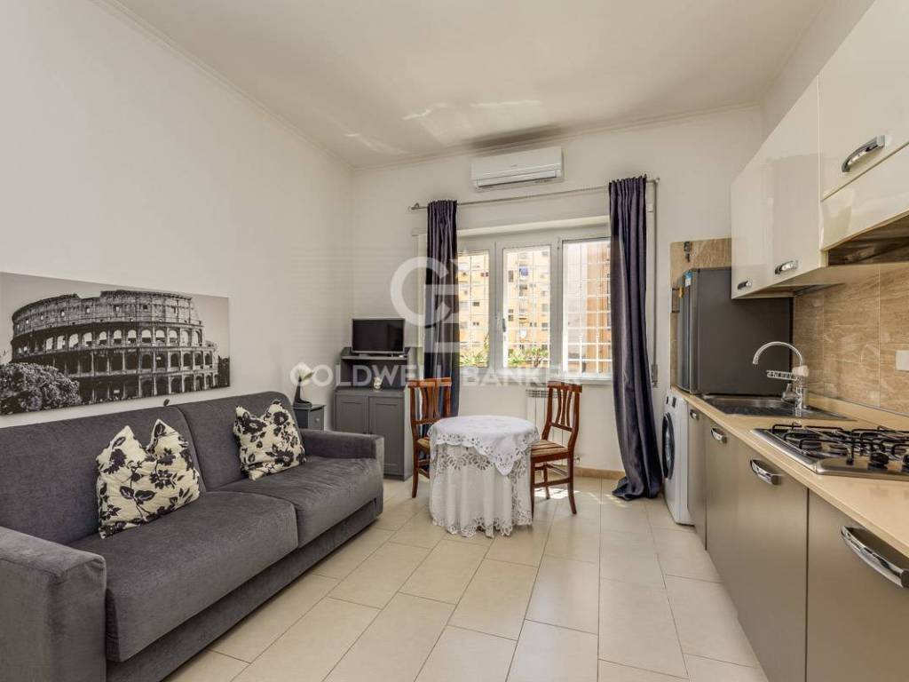 appartamento in vendita a Roma in zona Portuense