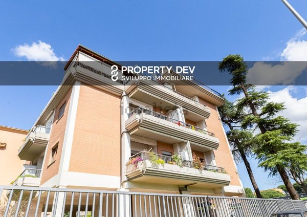 appartamento in vendita a Roma in zona Tuscolano