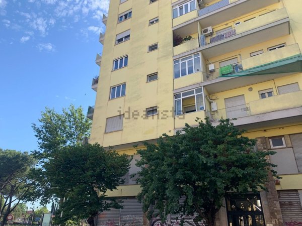 appartamento in vendita a Roma in zona Prenestino-Labicano