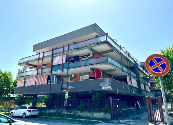 appartamento in vendita a Roma in zona Settecamini