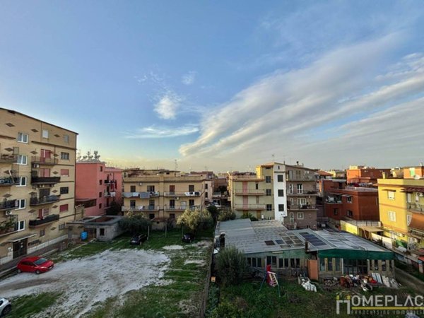appartamento in vendita a Roma in zona Torre Angela