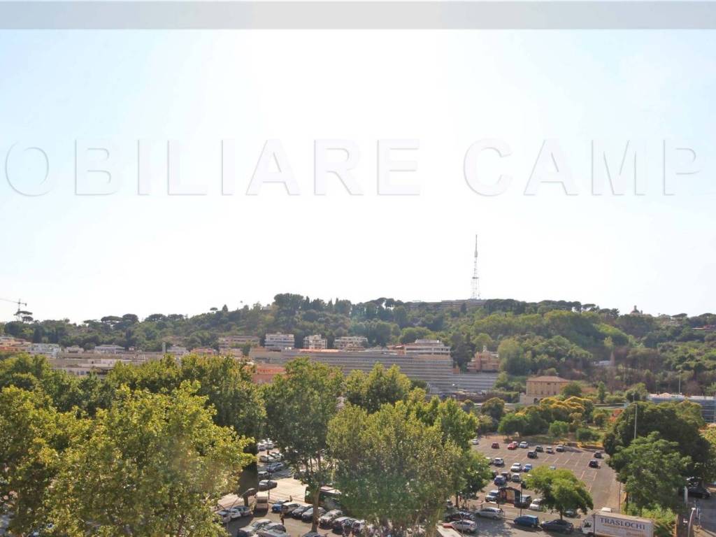 appartamento in vendita a Roma in zona Ostiense