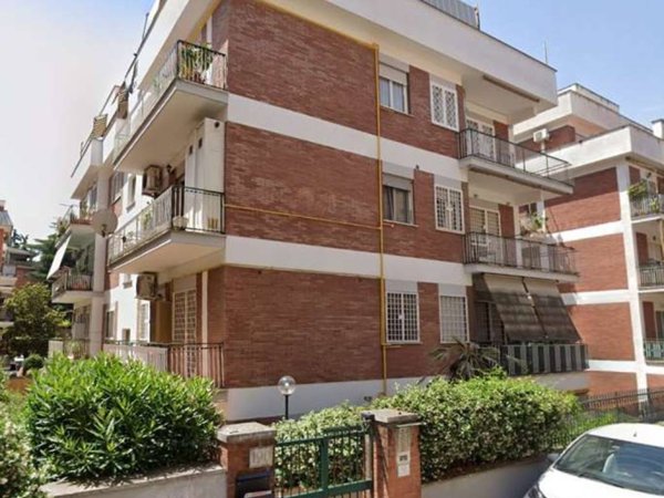 appartamento in vendita a Roma in zona Corviale