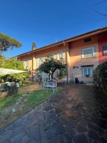 casa indipendente in vendita a Roma in zona Olgiata