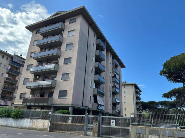 appartamento in vendita a Roma in zona Ostia