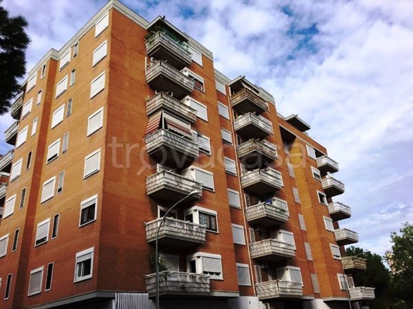 appartamento in vendita a Roma in zona Ostiense