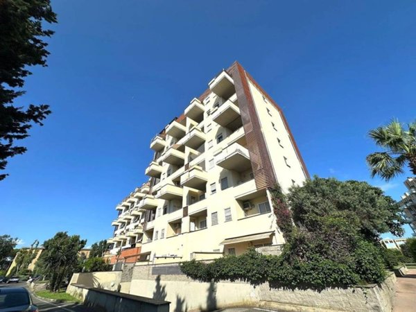 appartamento in vendita a Roma in zona Ostia Antica